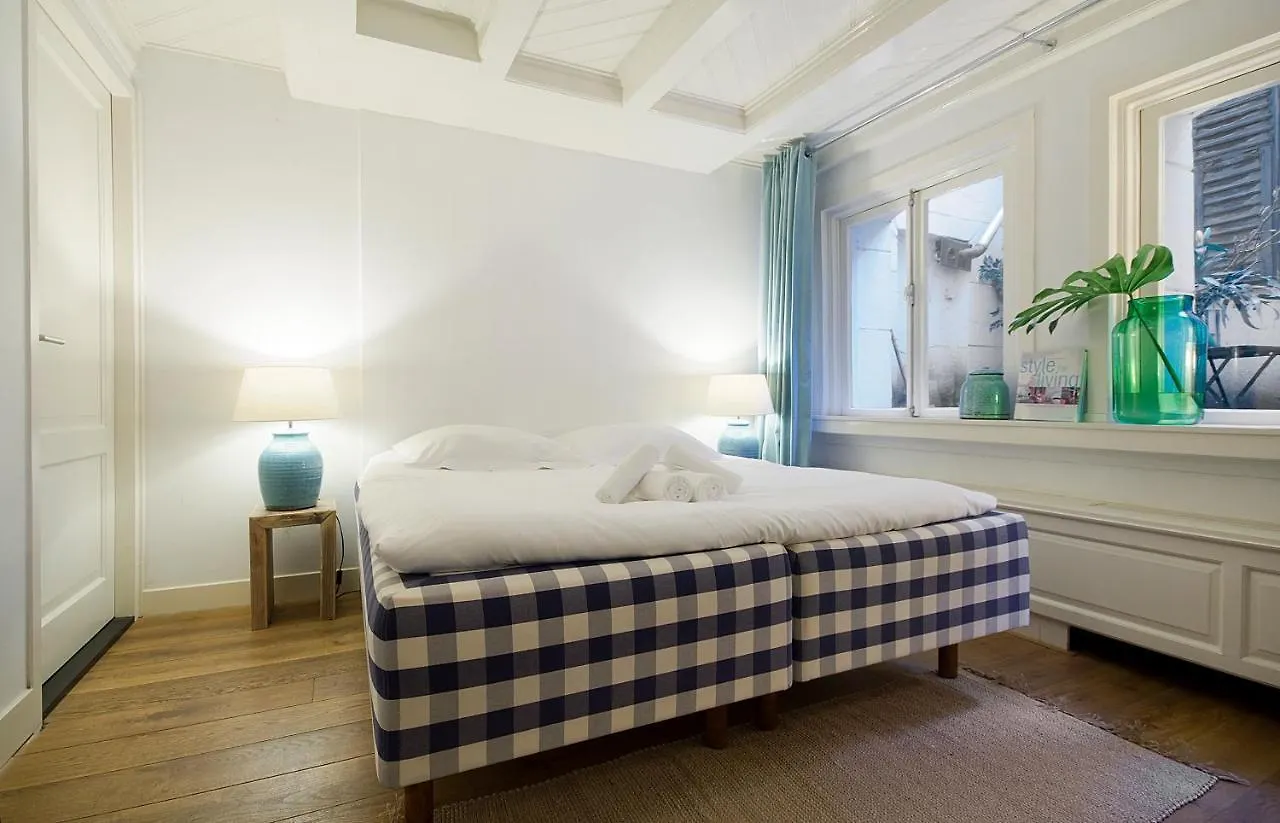 Luxurious Canal Apartment Amsterdam Nederländerna