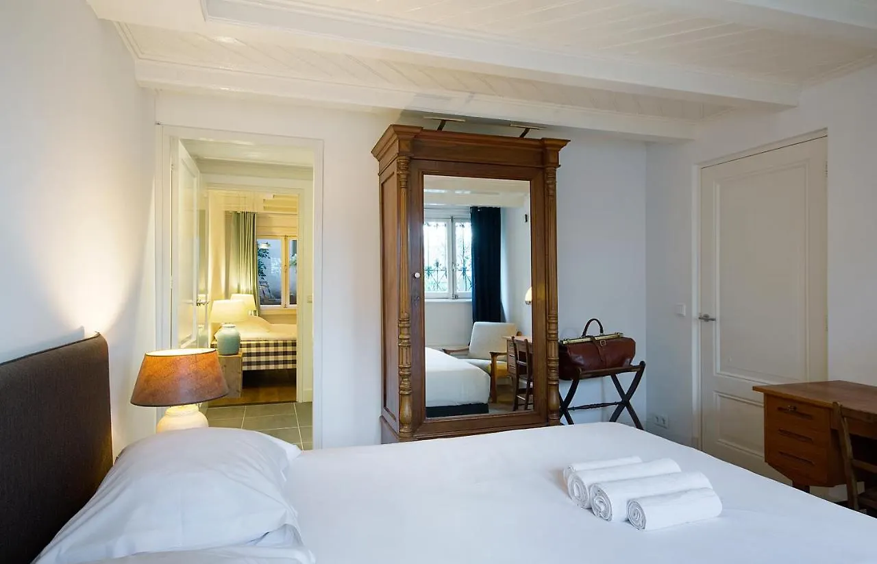 Luxurious Canal Apartment Amsterdam